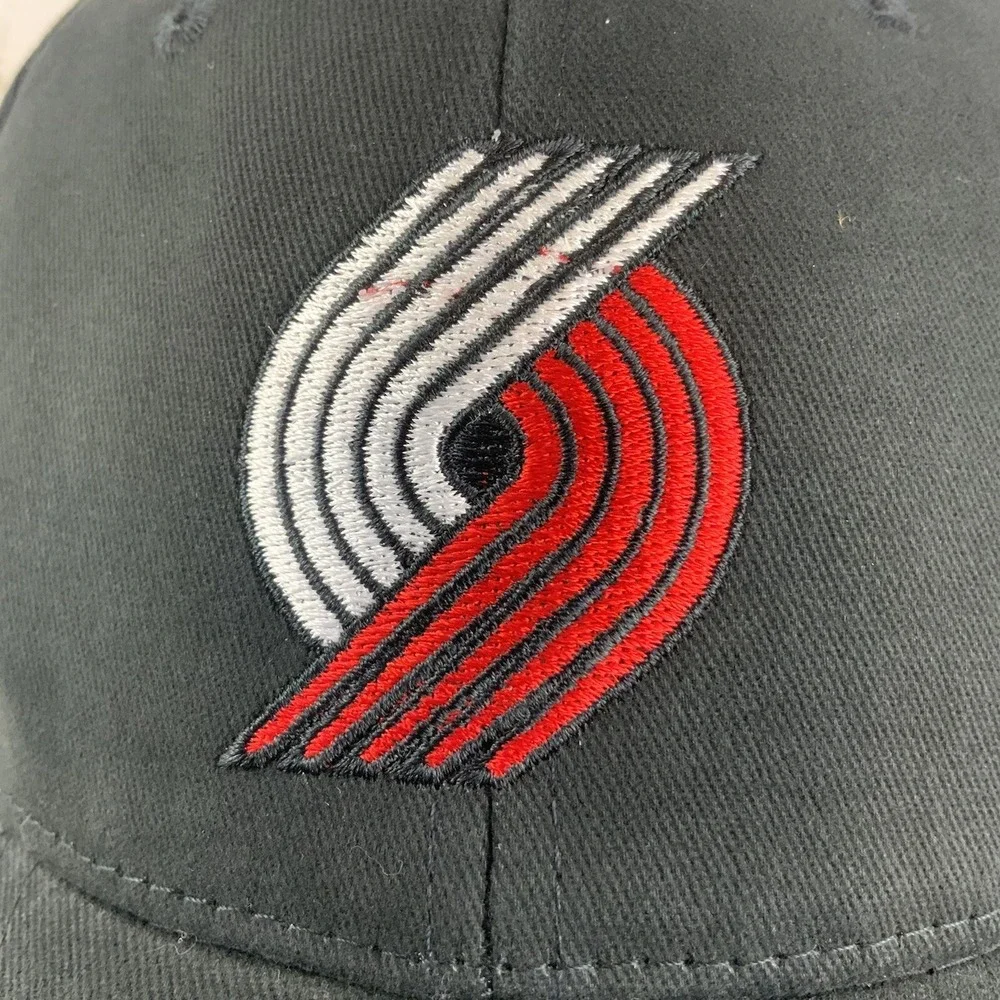 Portland Trailblazers Ball Cap Hat‎ Black Red Strap Back